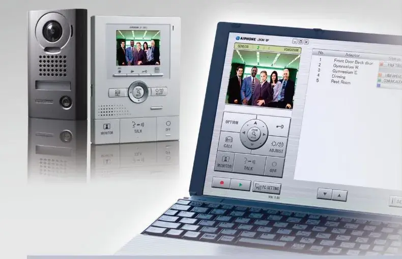 Analogue audio and video intercom: door station and indoor monitor